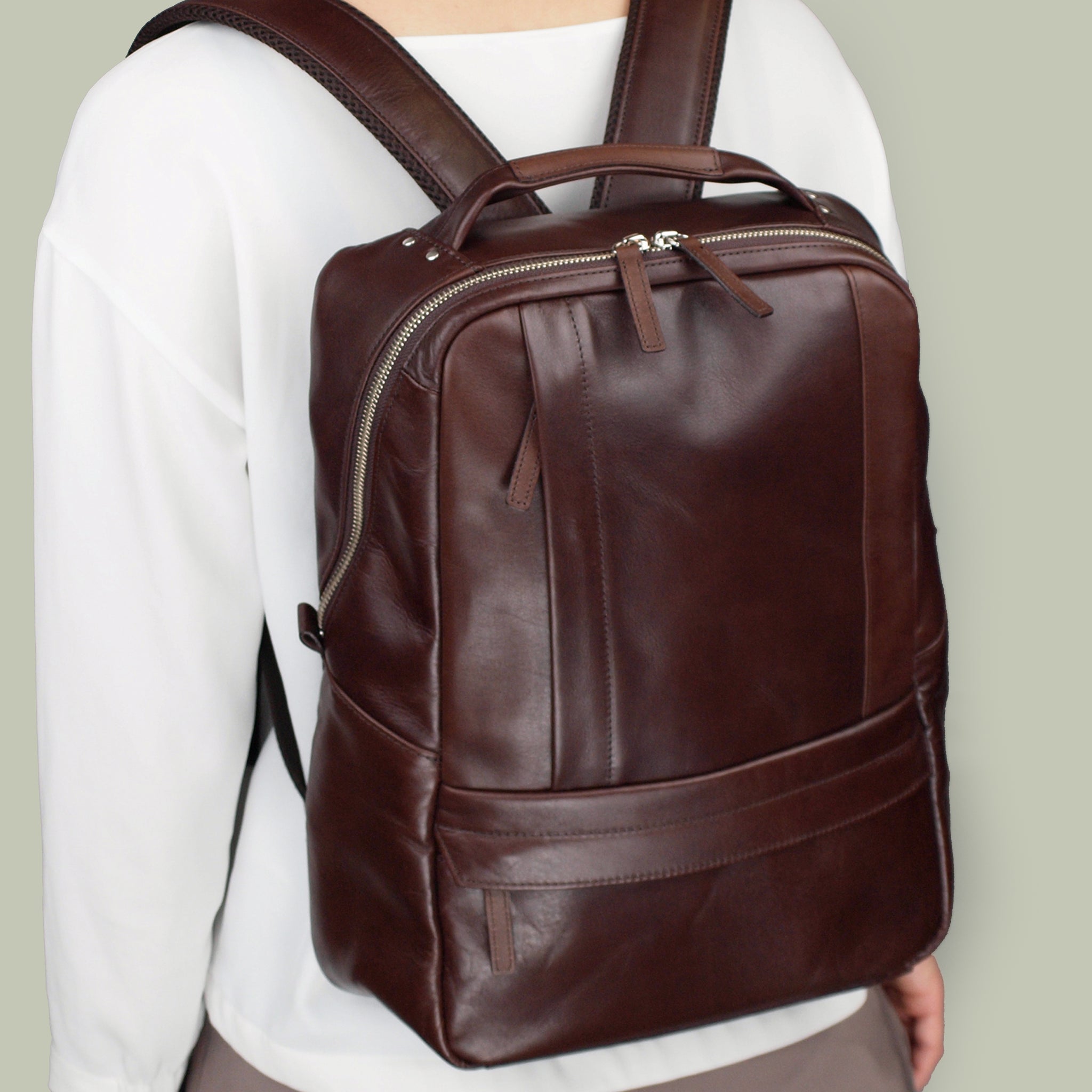 日本製／豊岡製／国産／牛革／レザー／リュック／革リュック／蒸れ軽減