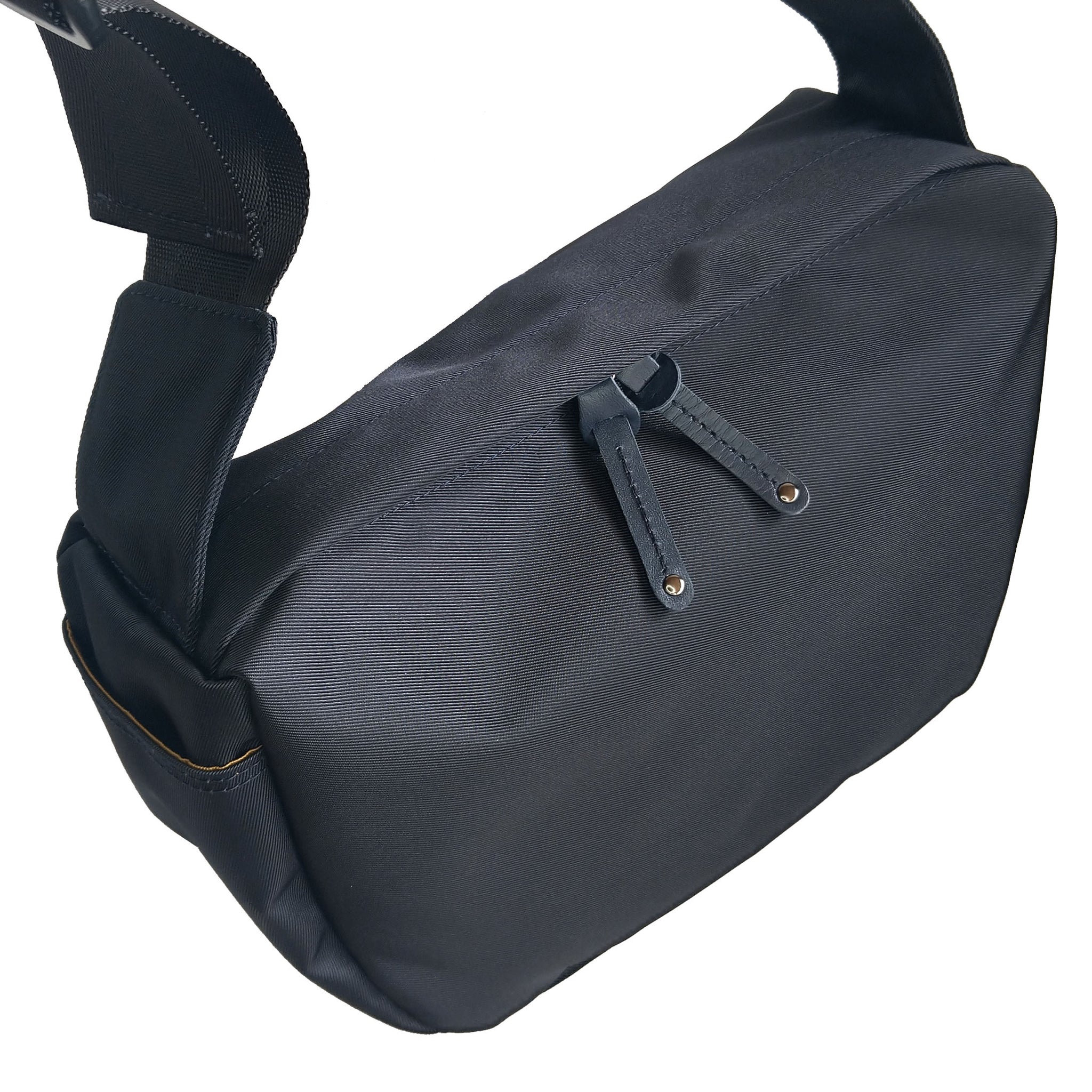 日本製／国産／小さめ／コンパクト／ショルダーバッグ／ボディバッグ