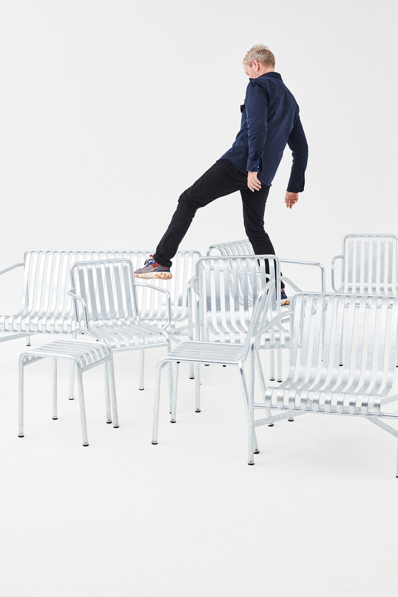 PALISSADE BENCH - HOT GALVANISED - ベンチ | 【公式】HAYオンライン