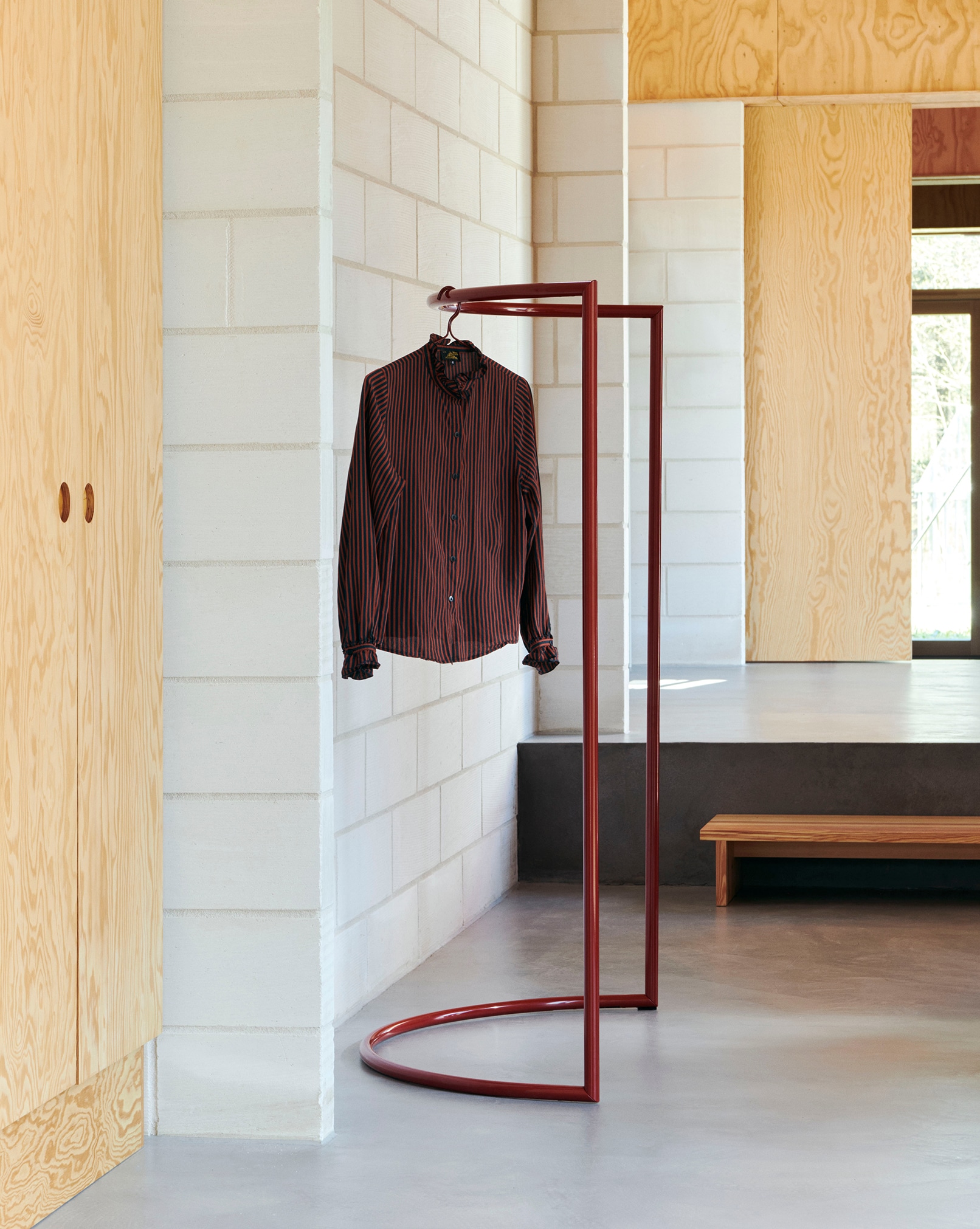 COLOUR RACK-C SHAPE - コートラック | 【公式】HAYオンラインストア