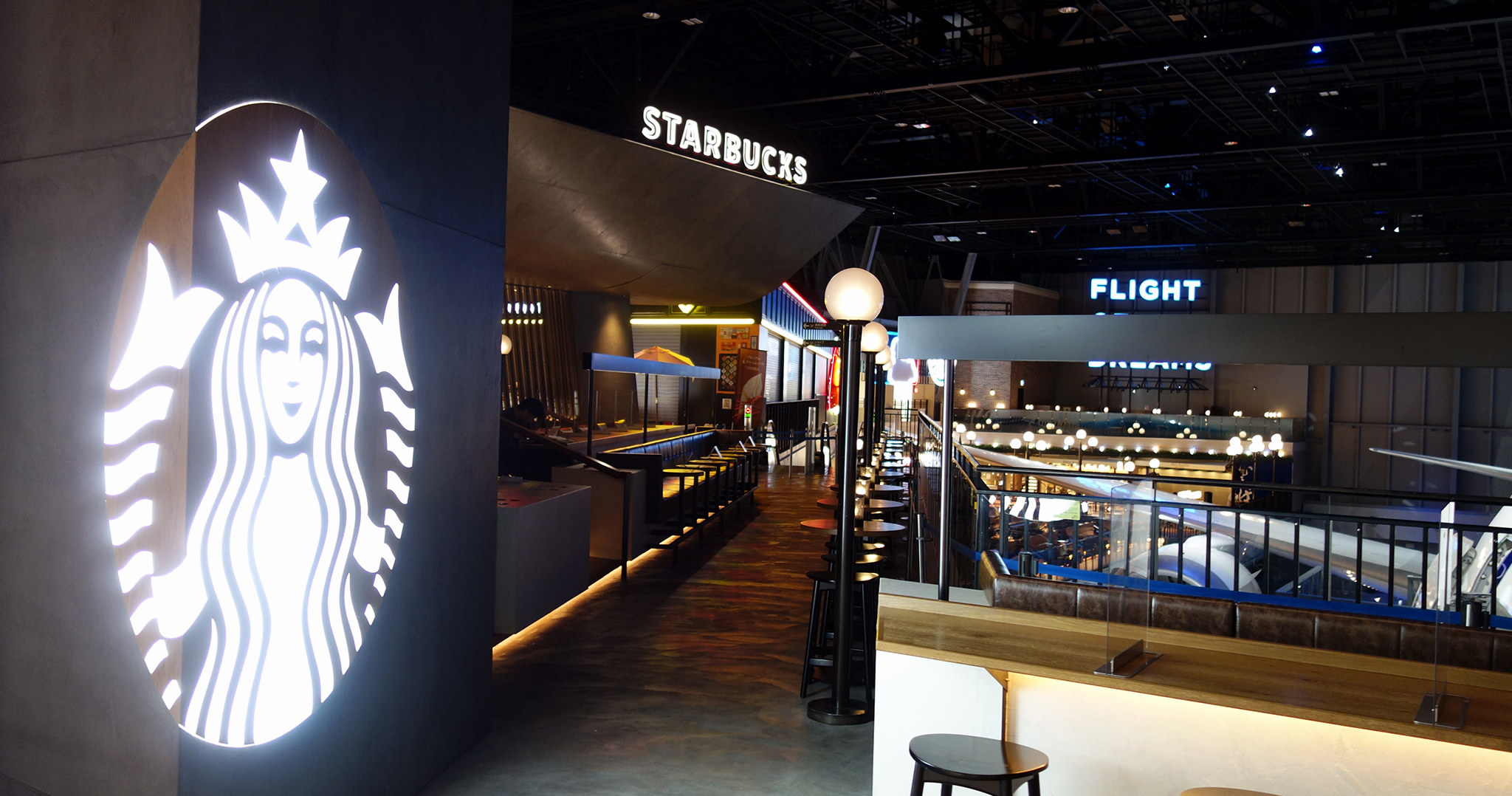 STARBUCKS COFFEE_セントレア空港 | LEDサイン(看板)・切り文字