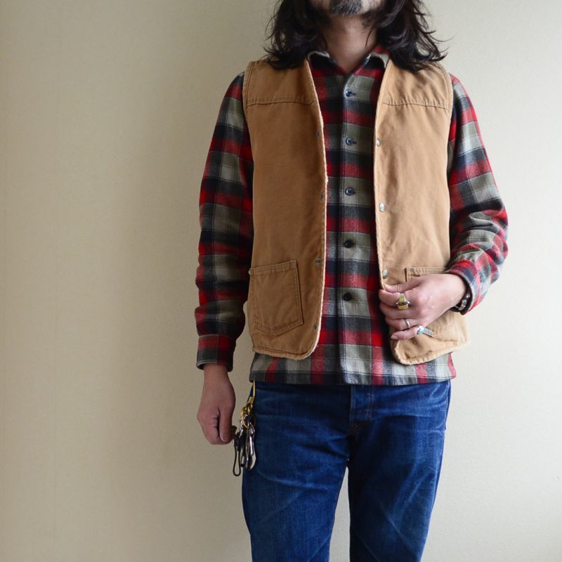 新着!!〝70s Carhartt BROWN DUCK VEST〟販売開始です。