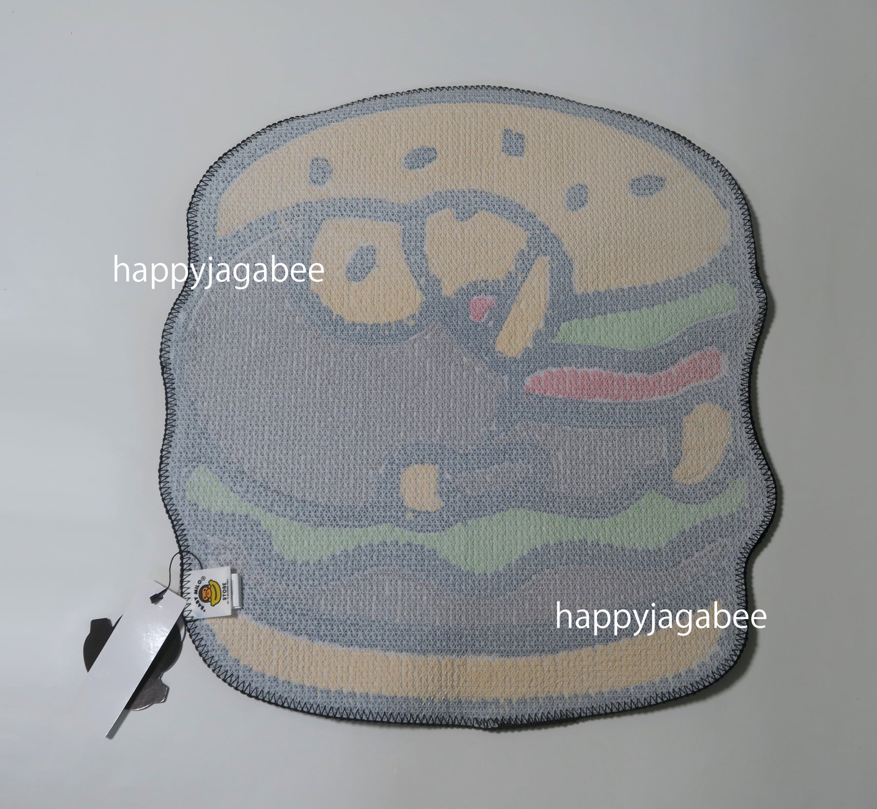 A BATHING APE BABY MILO STORE BABY MILO HAMBURGER RUG