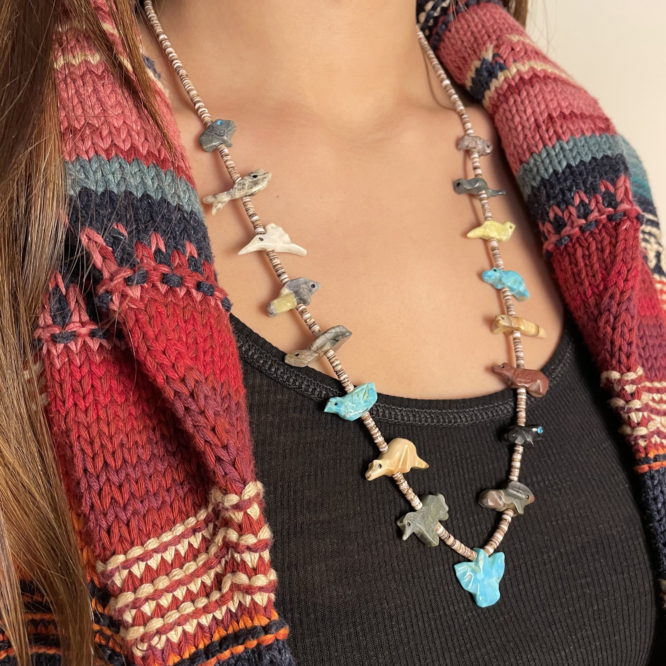 Fetishes necklace, stone carved animals (turquoises, pipestone