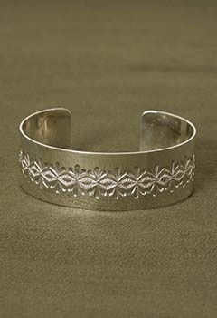 バングル/ブレスレット｜ジュエリー｜ハリウッドランチマーケット公式