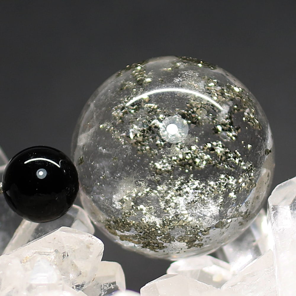 ブラジル産パイライトインクォーツ丸玉/スフィア☆現品動画あり - 埼玉