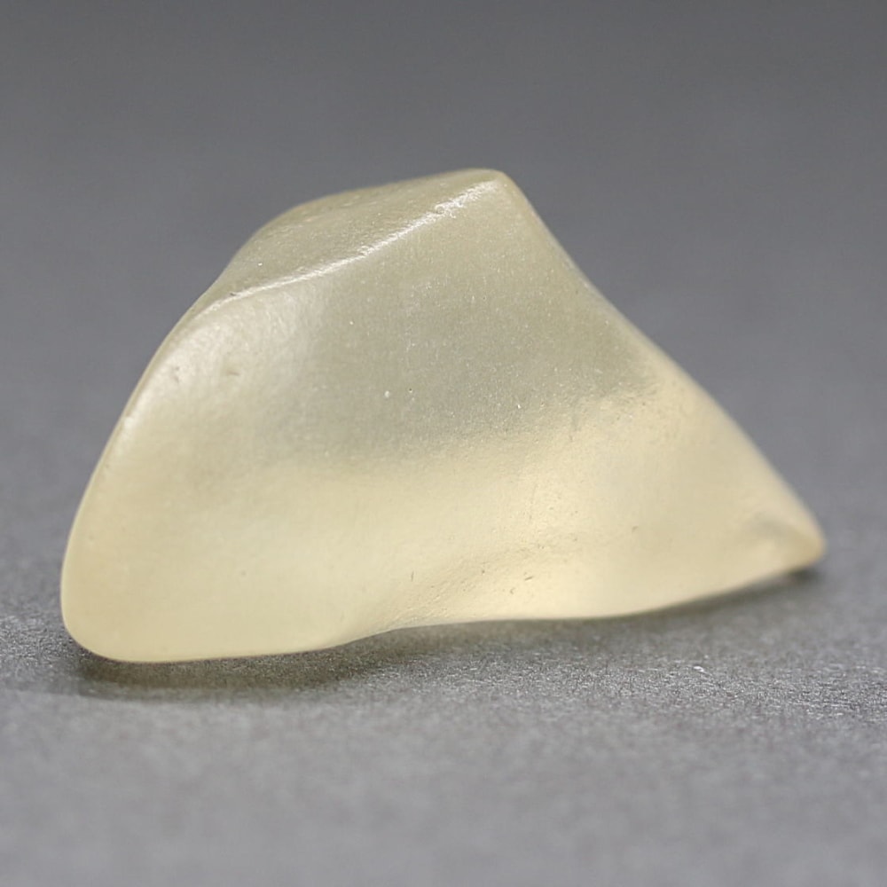 高品質]天然リビアングラス原石（17.0g） - 埼玉県吉川市の天然石専門