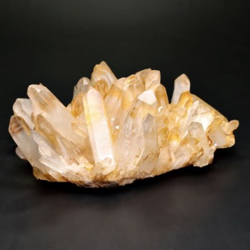 高品質]マダガスカル産水晶クラスター/イエロー（原石629g・ゴールデン