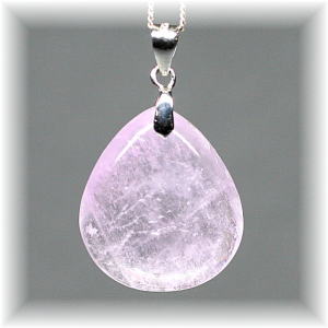 クンツァイトペンダントトップ（シルバー925） - 埼玉県吉川市の天然石