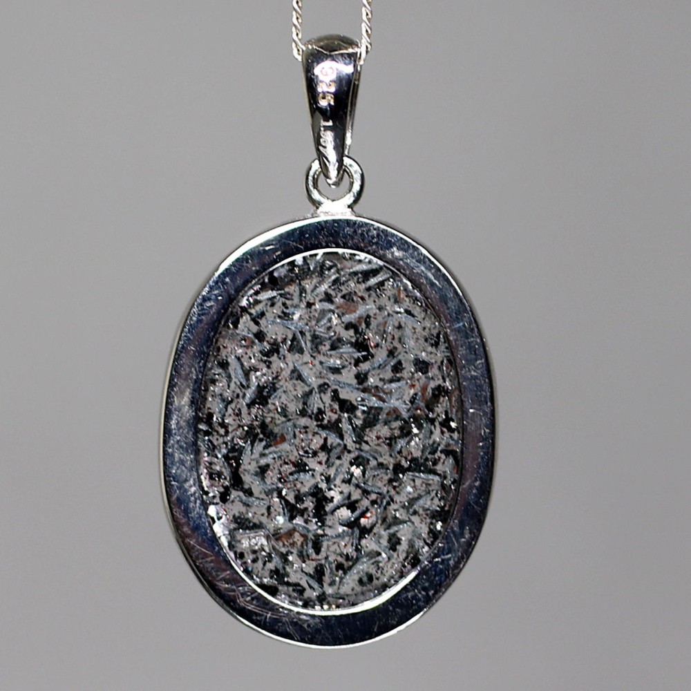 マダガスカル産]ヘマタイトインクォーツペンダントトップ（シルバー925