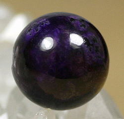 スギライト - 埼玉県吉川市の天然石専門店・水晶パワーストーン通販