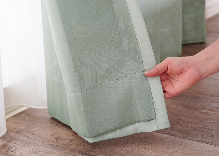 リーフ柄が上品なジャガード織の遮光裏地付き3級遮光カーテン オーセ