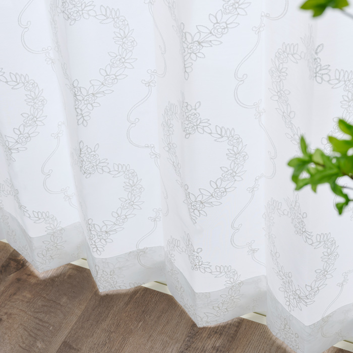 花柄の刺繍が美しい遮熱・UVカットボイルレースカーテン ノワール（L