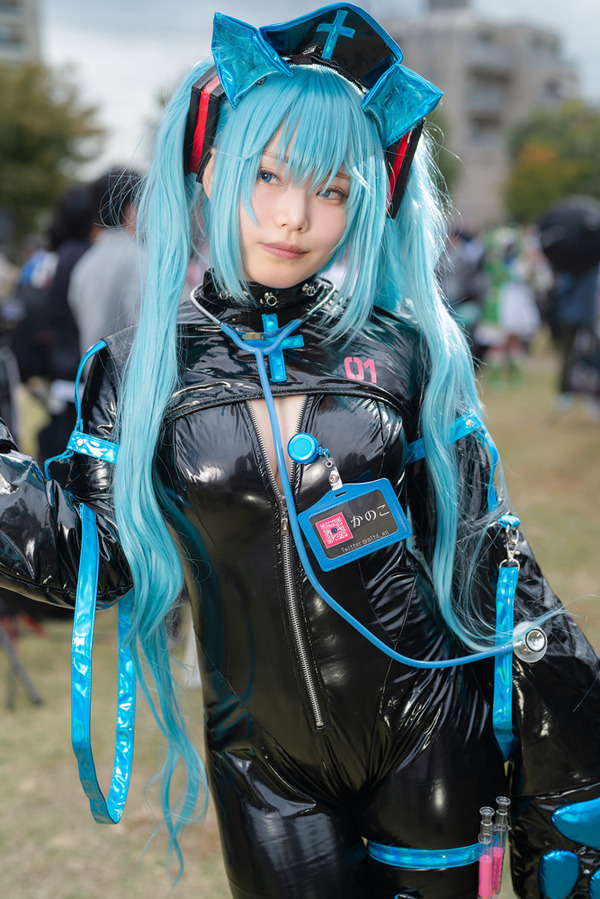 コスプレ】黒エナメルの“猫ナース”初音ミクがなんとも蠱惑的！ころころ