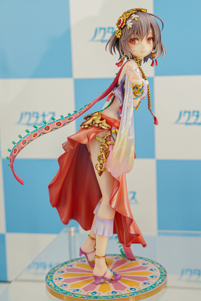 エヴァ」アスカ＆レイに「着せ恋xマリン船長」魅惑のコラボ、ミクさん