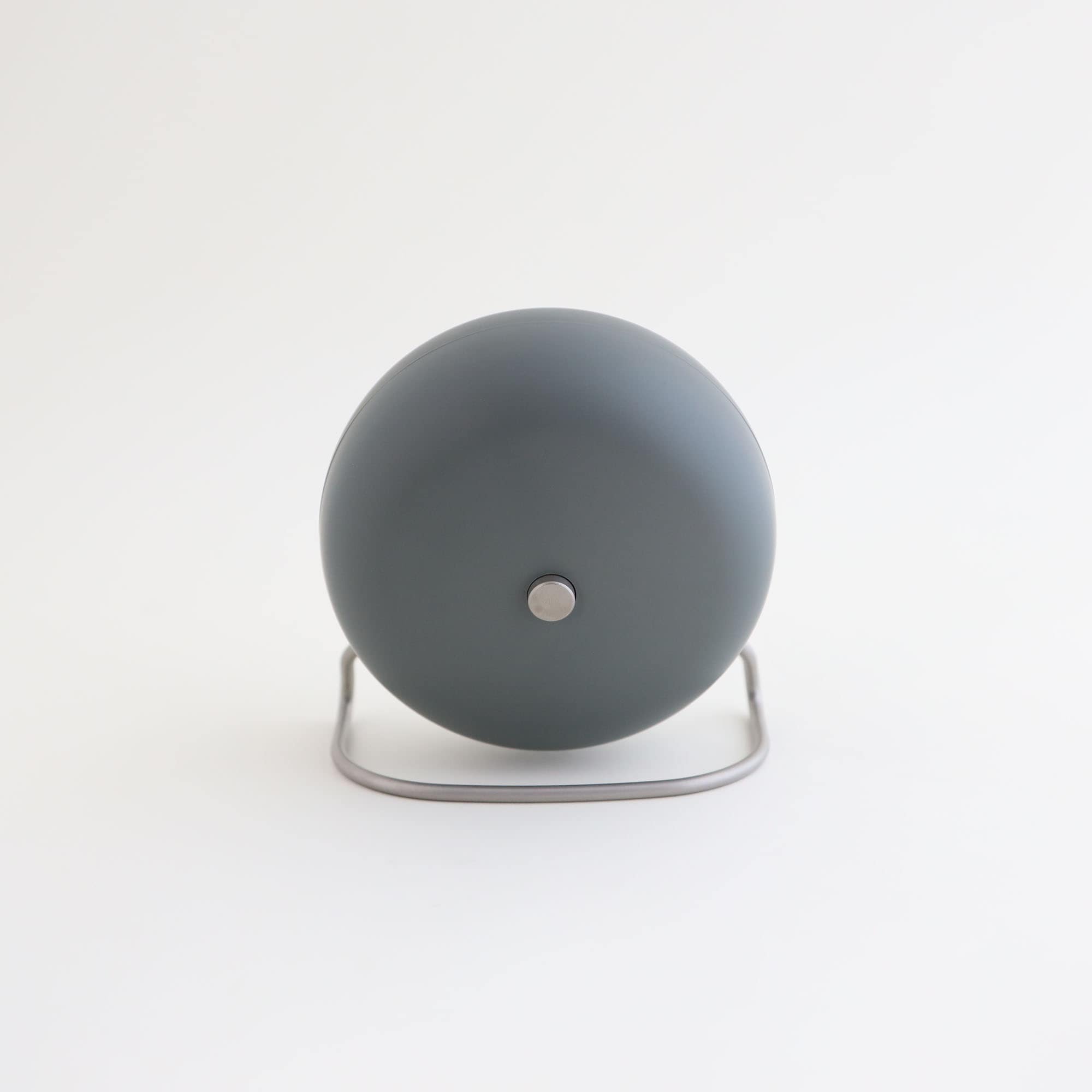 Arne Jacobsen テーブルクロック BANKERS グレー｜時計｜IDEE SHOP Online