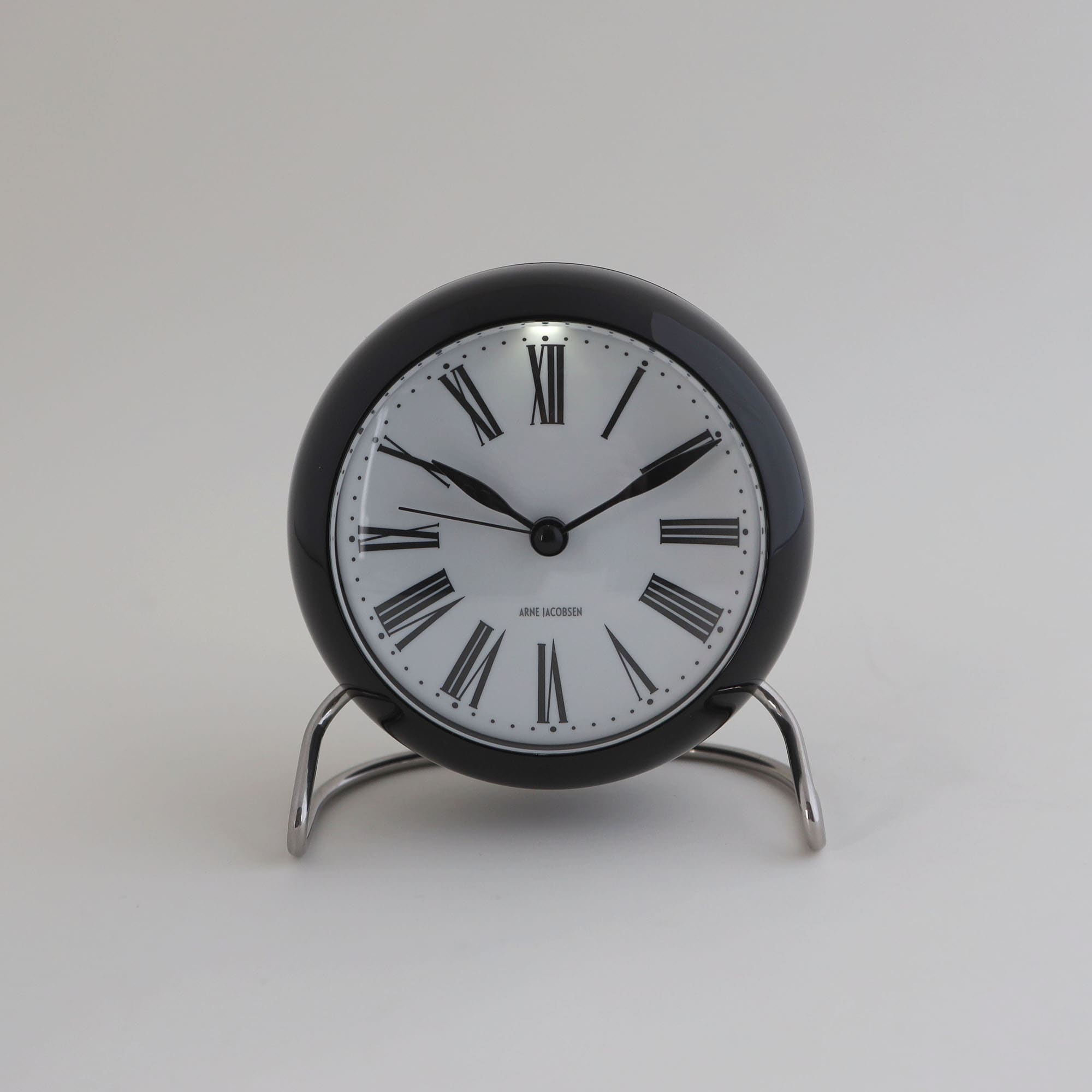 Arne Jacobsen テーブルクロック STATION ブラック｜時計｜IDEE SHOP