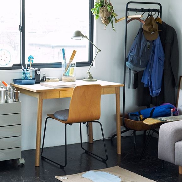 STILT TABLE 1000 White｜ダイニングテーブル｜IDEE SHOP Online