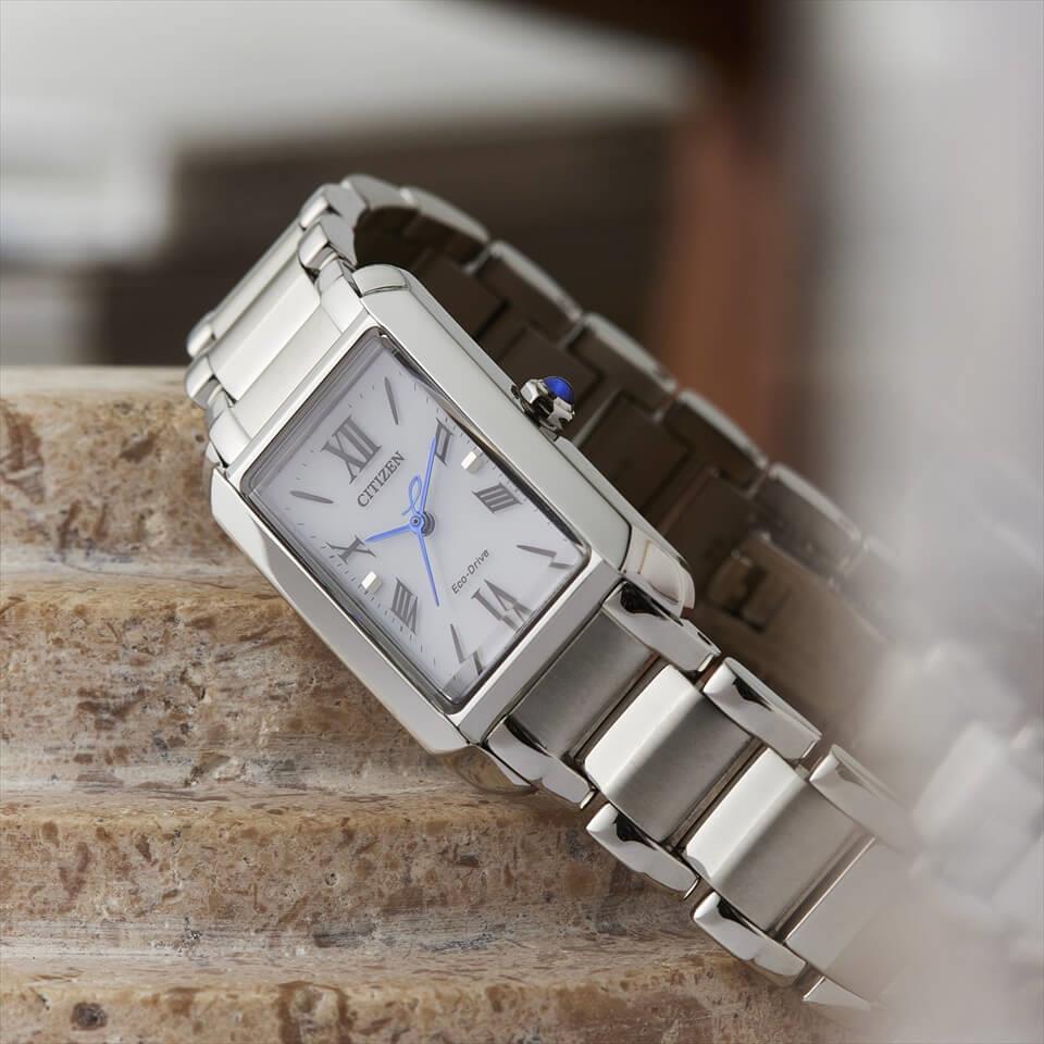 Citizen L SQUARE EW5620-55A Collection analog solar Eco-Drive