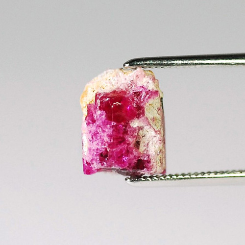 レッドベリル(ビクスバイト)原石 [014501-3382] : 天然石、宝石ルース