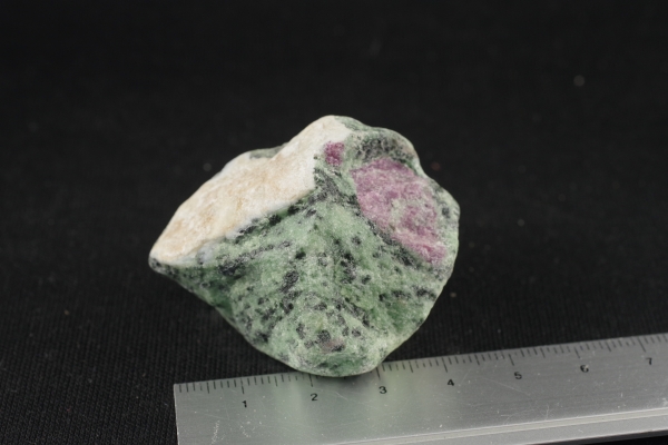 ルビーインゾイサイト原石 76g 天然石販売 名取貴石 天然石・国産