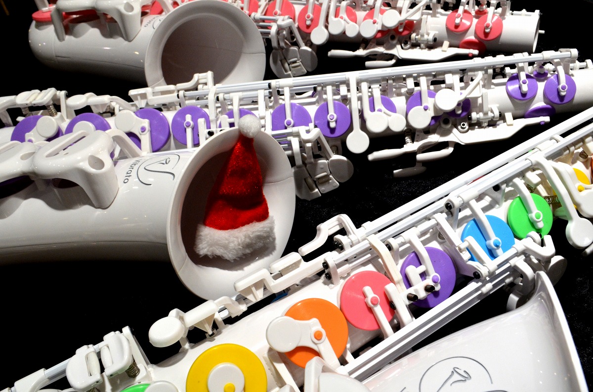 クリスマスのプレゼントはカラフル！軽量！サックス！？ | イシバシ
