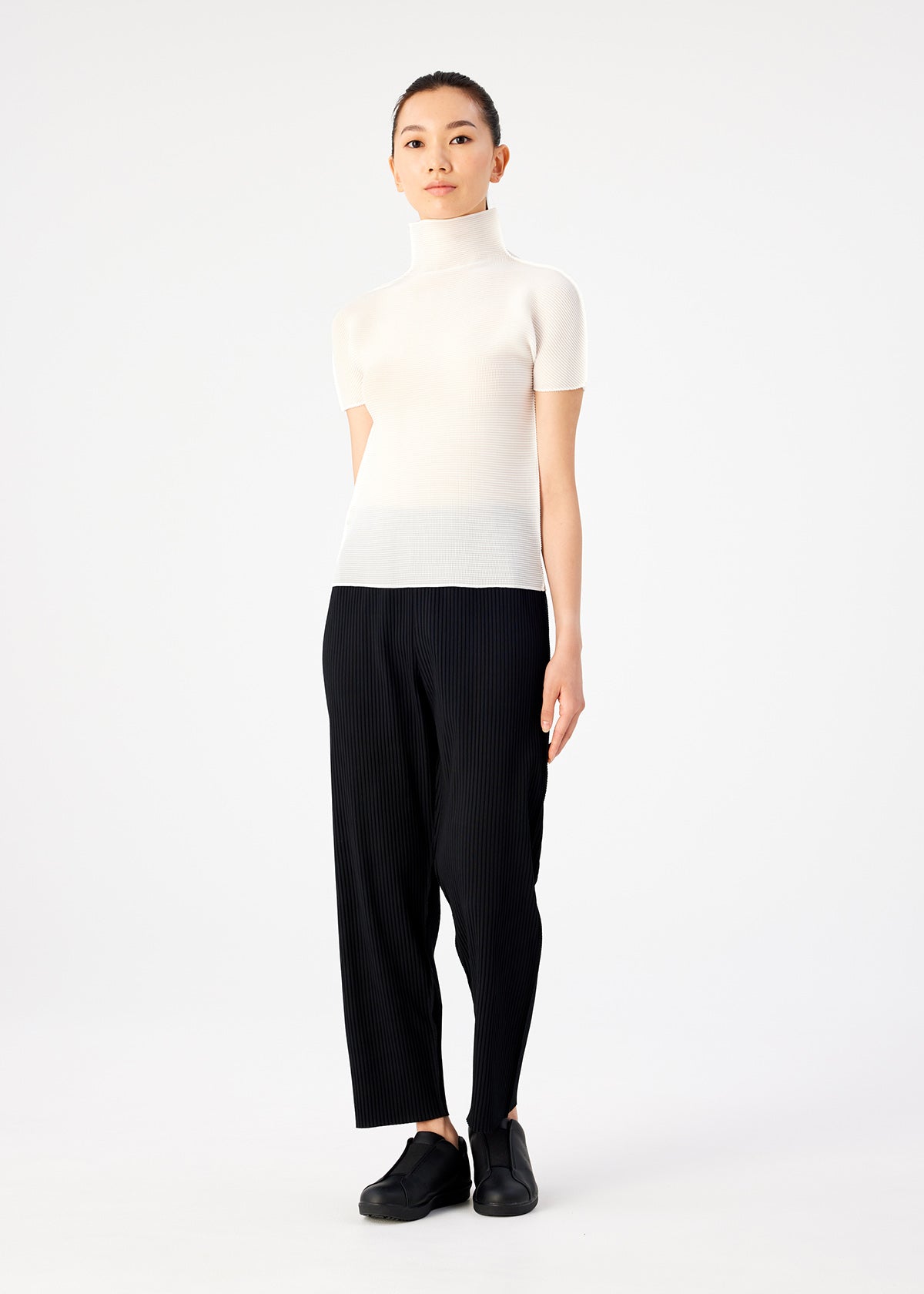 STRETCH PLEATS – isseymiyake.com