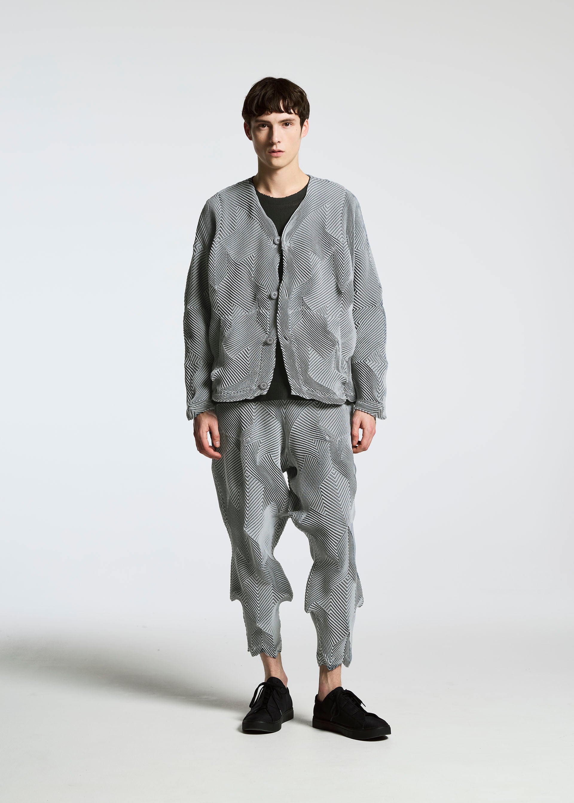TYPE-O 010 – isseymiyake.com