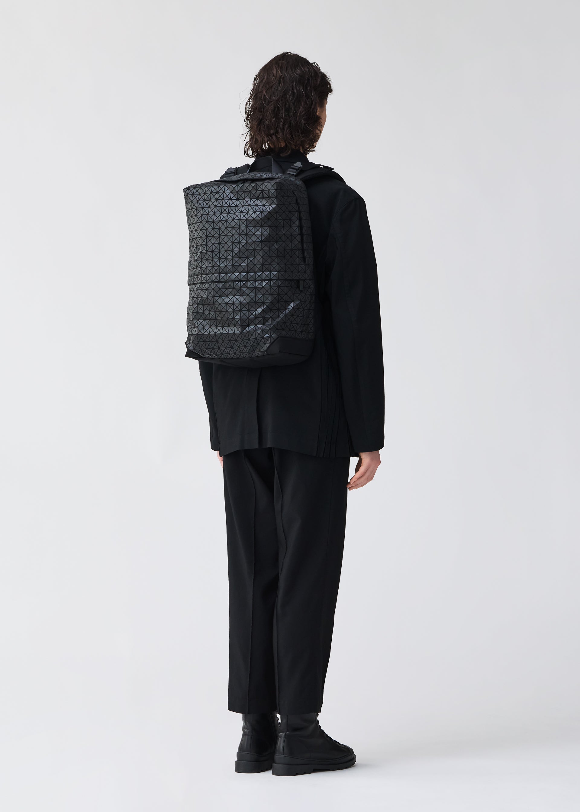 LINER – isseymiyake.com