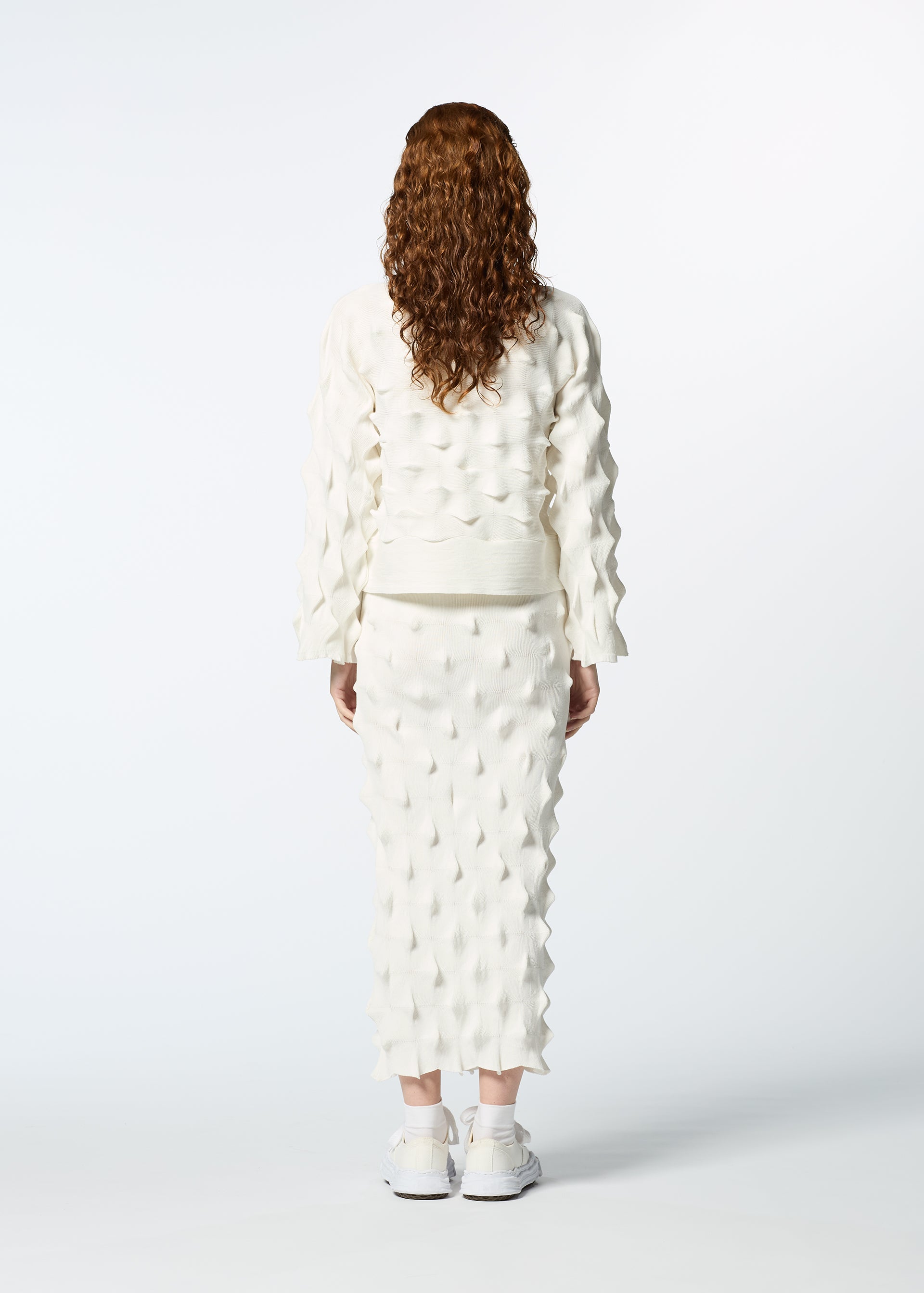 ZIG ZAG KNIT – isseymiyake.com