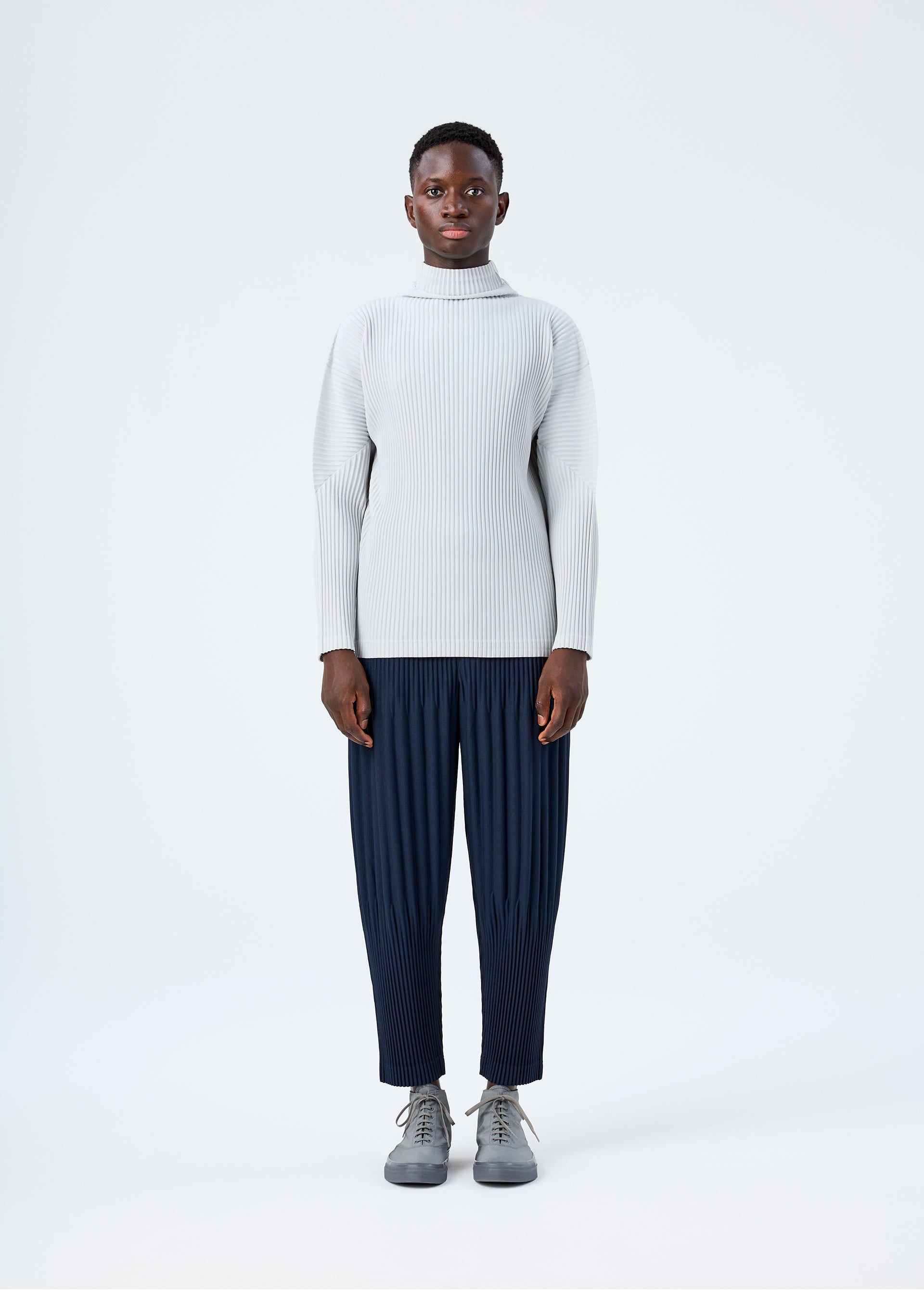 BASICS – isseymiyake.com