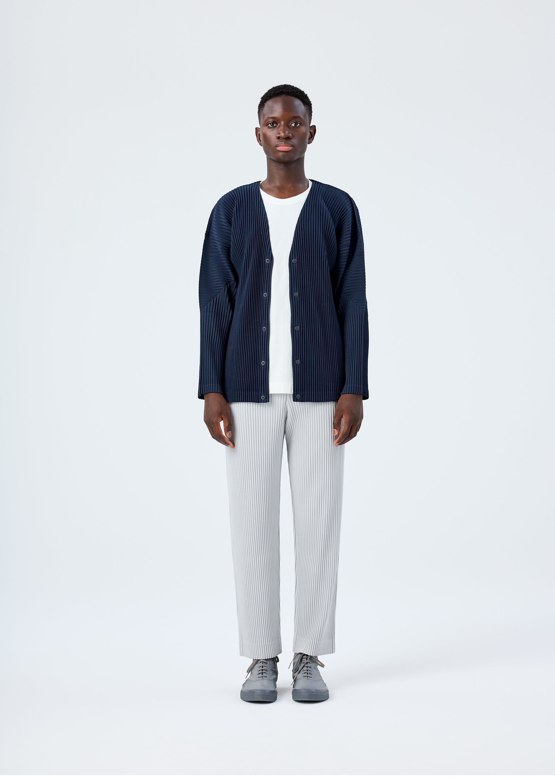 BASICS – isseymiyake.com