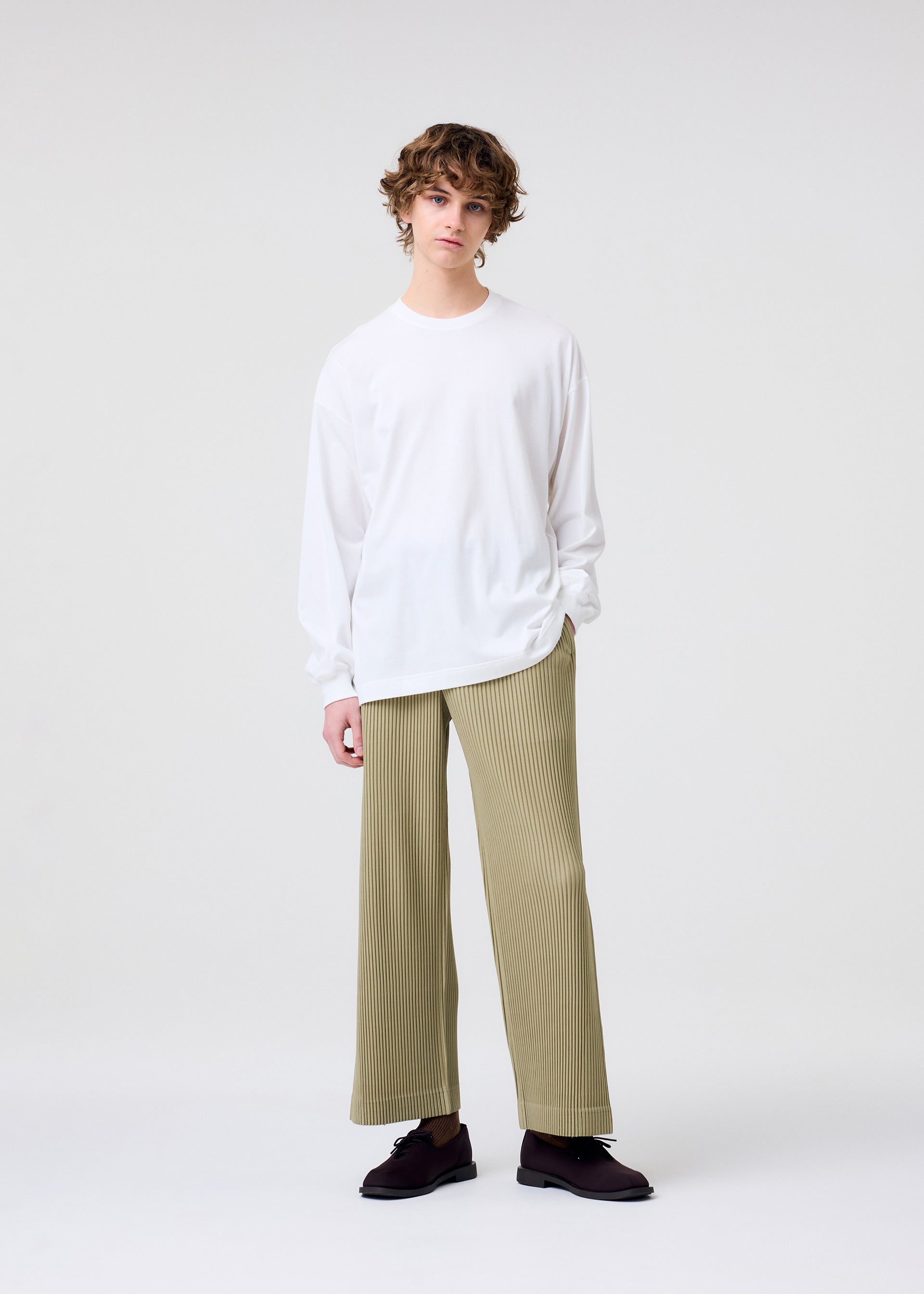 COLOR CHIPS T-SHIRT – isseymiyake.com