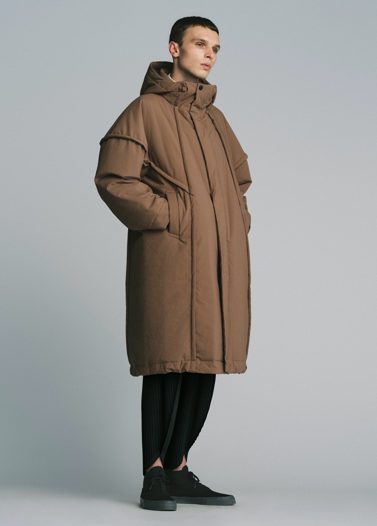 HOMME PLISSÉ ISSEY MIYAKE コレクション AUTUMN WINTER 2022/23