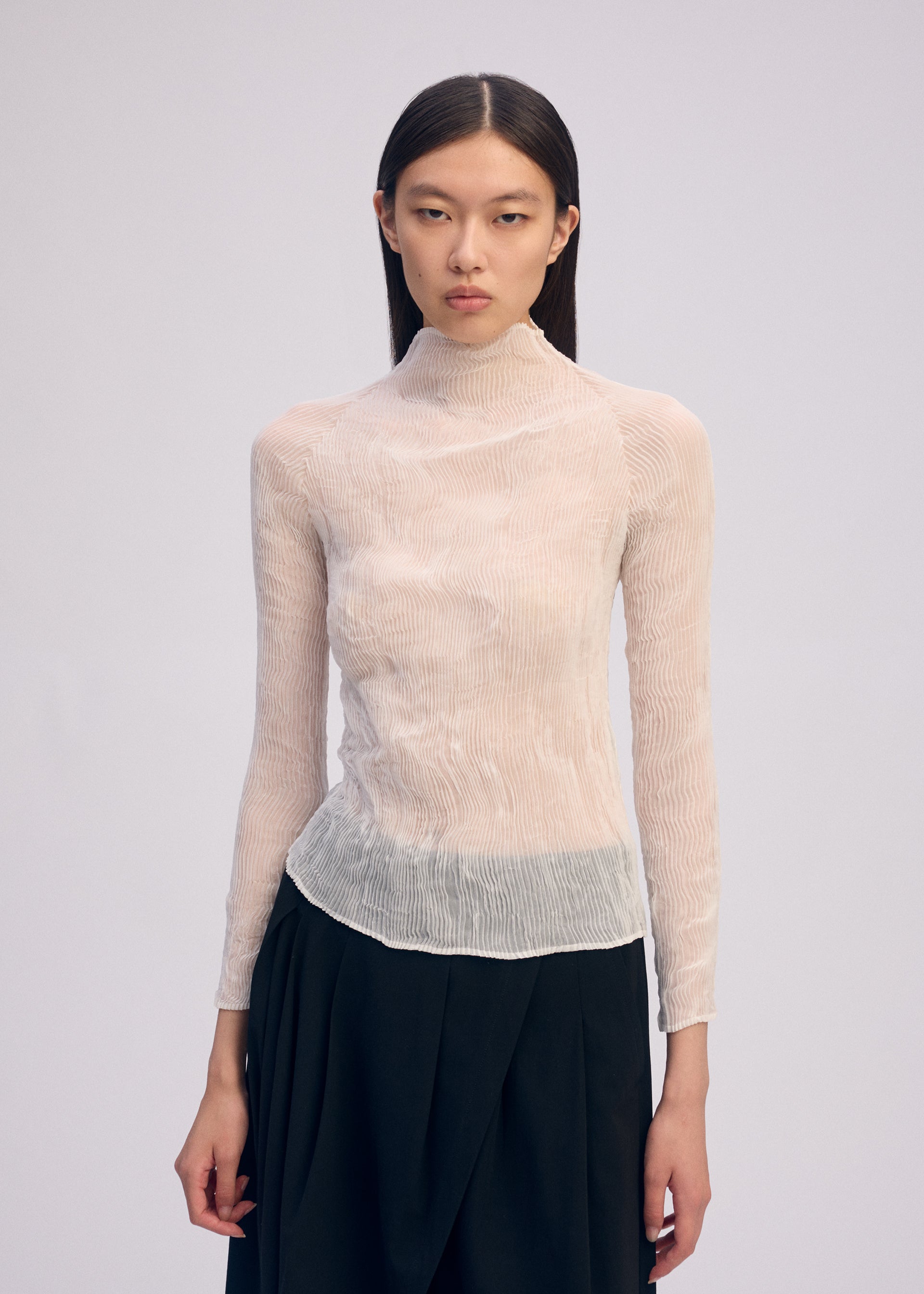 CHIFFON TWIST BK/WT-66 – isseymiyake.com