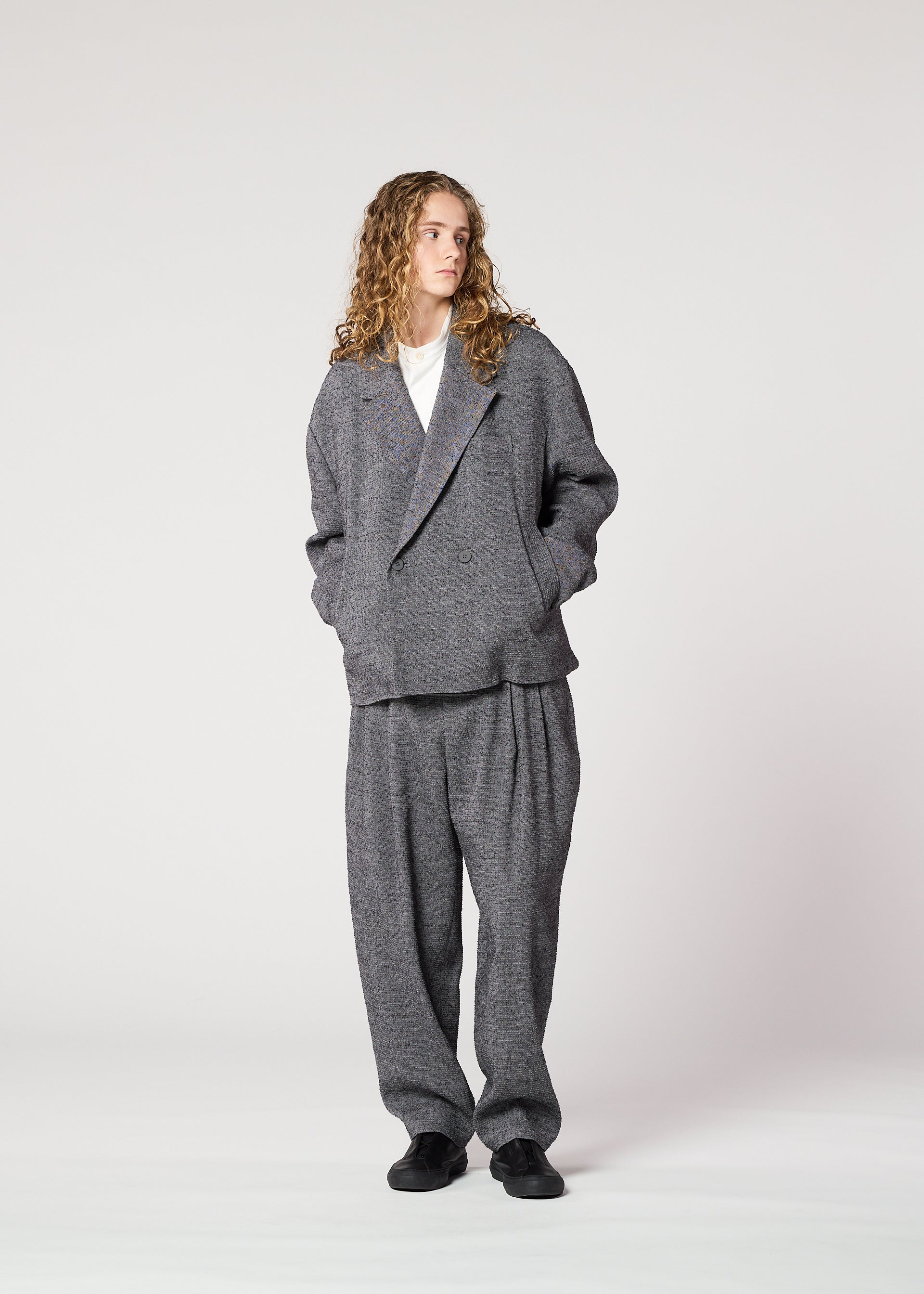 TEXTURES – isseymiyake.com