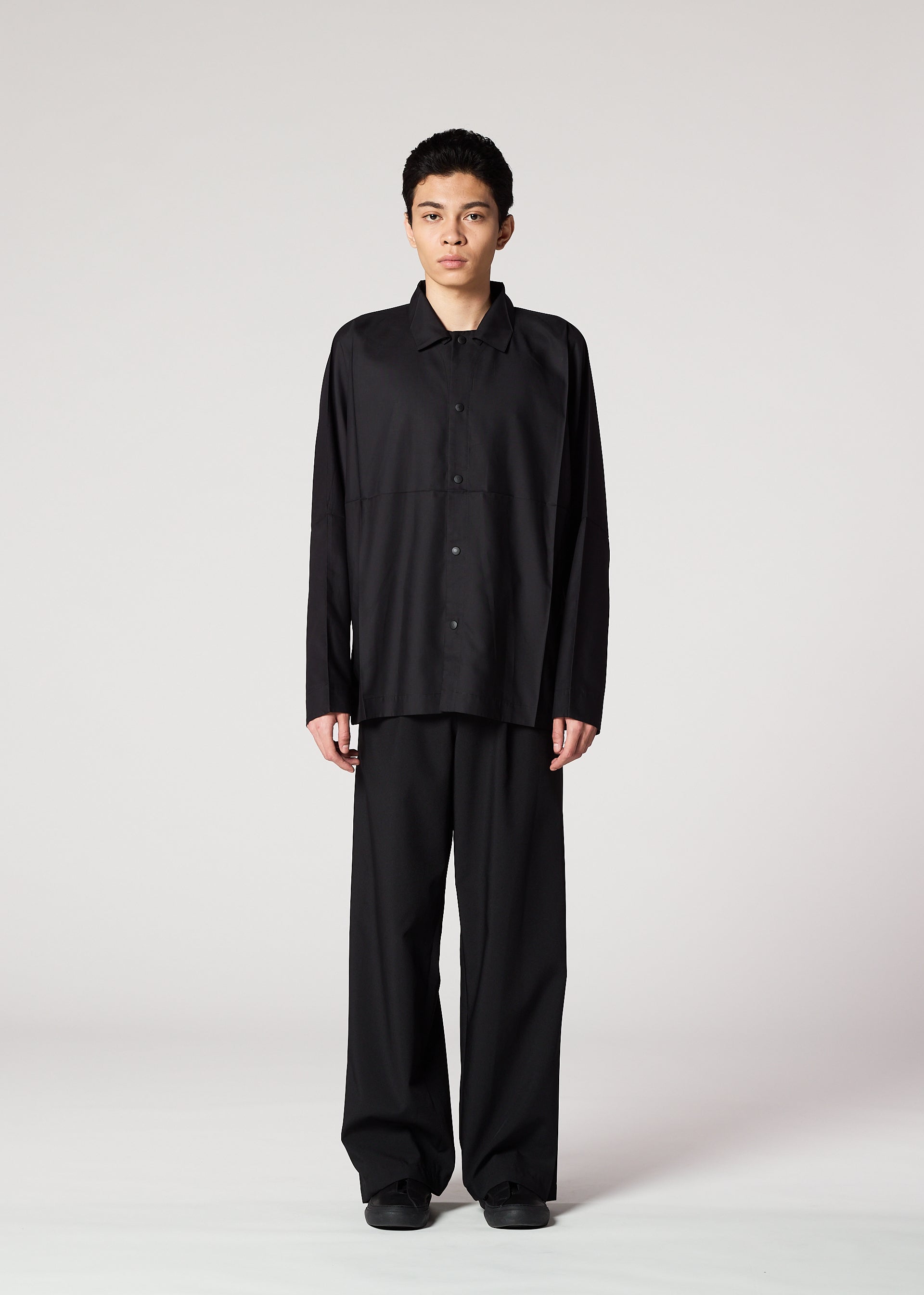 COMPACT SHIRT BLACK – isseymiyake.com