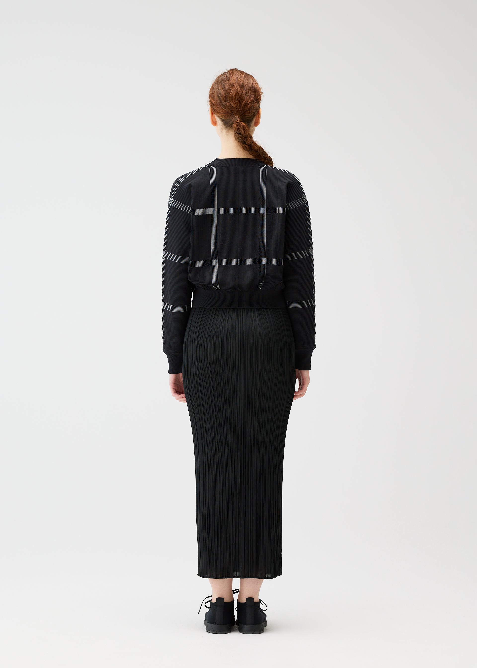 CROSSING KNIT – isseymiyake.com