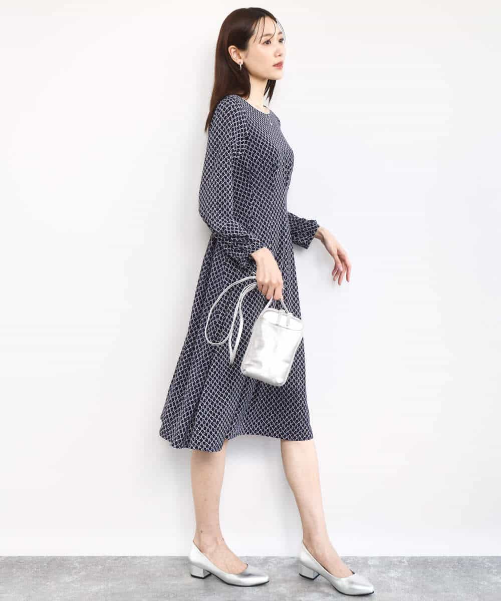 タックデザイン幾何柄ワンピース/洗える(ワンピース) | MK MICHEL