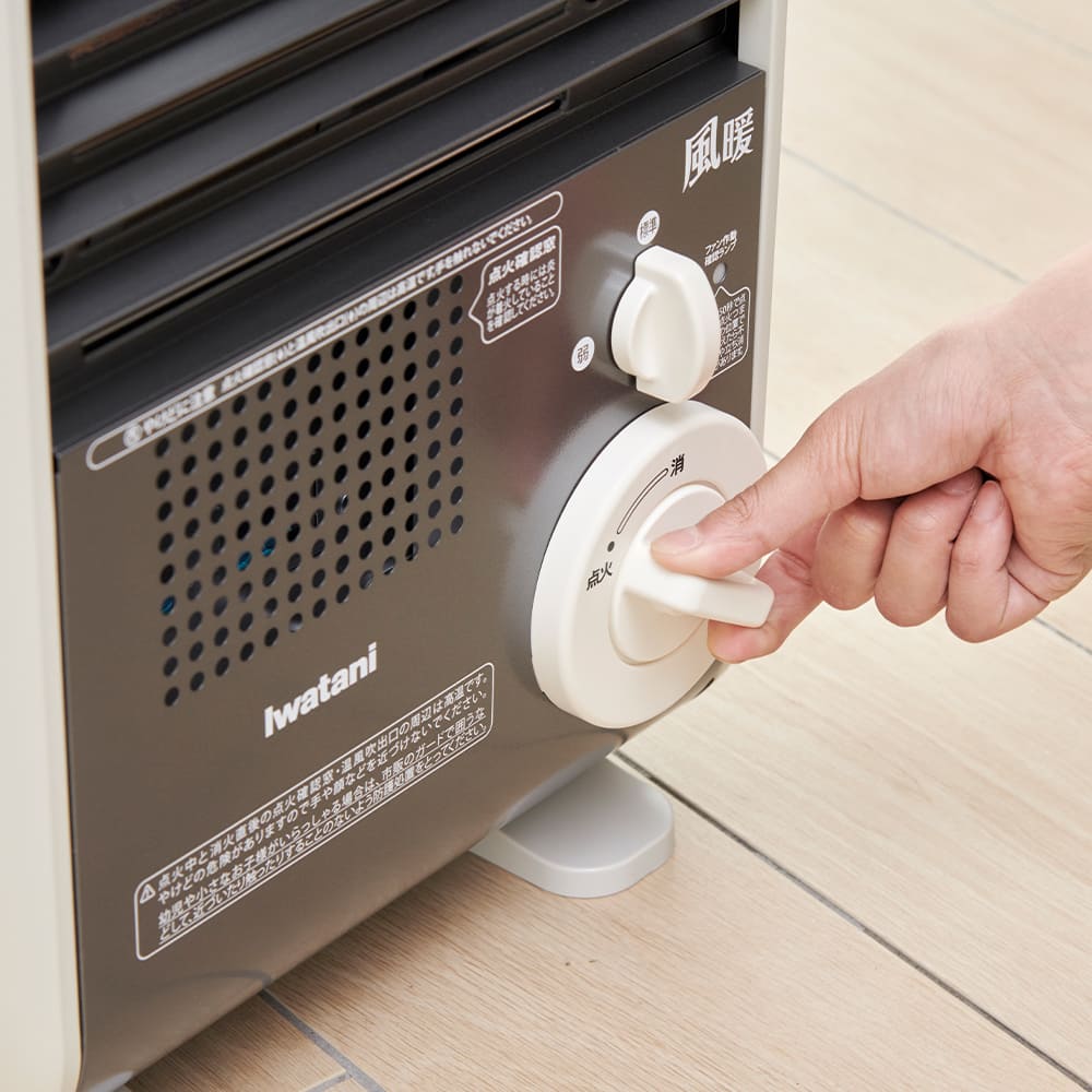 イワタニの公式オンラインショップ｜カセットガスファンヒーター 風暖