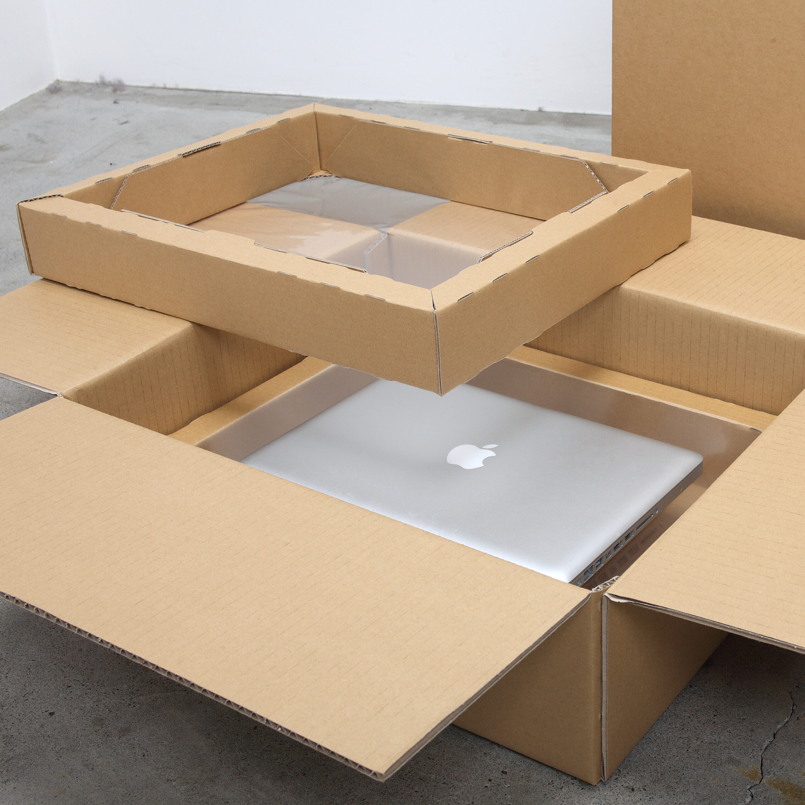 振動と衝撃から守る梱包材『J1-BOX』 | ジャパン・プラス