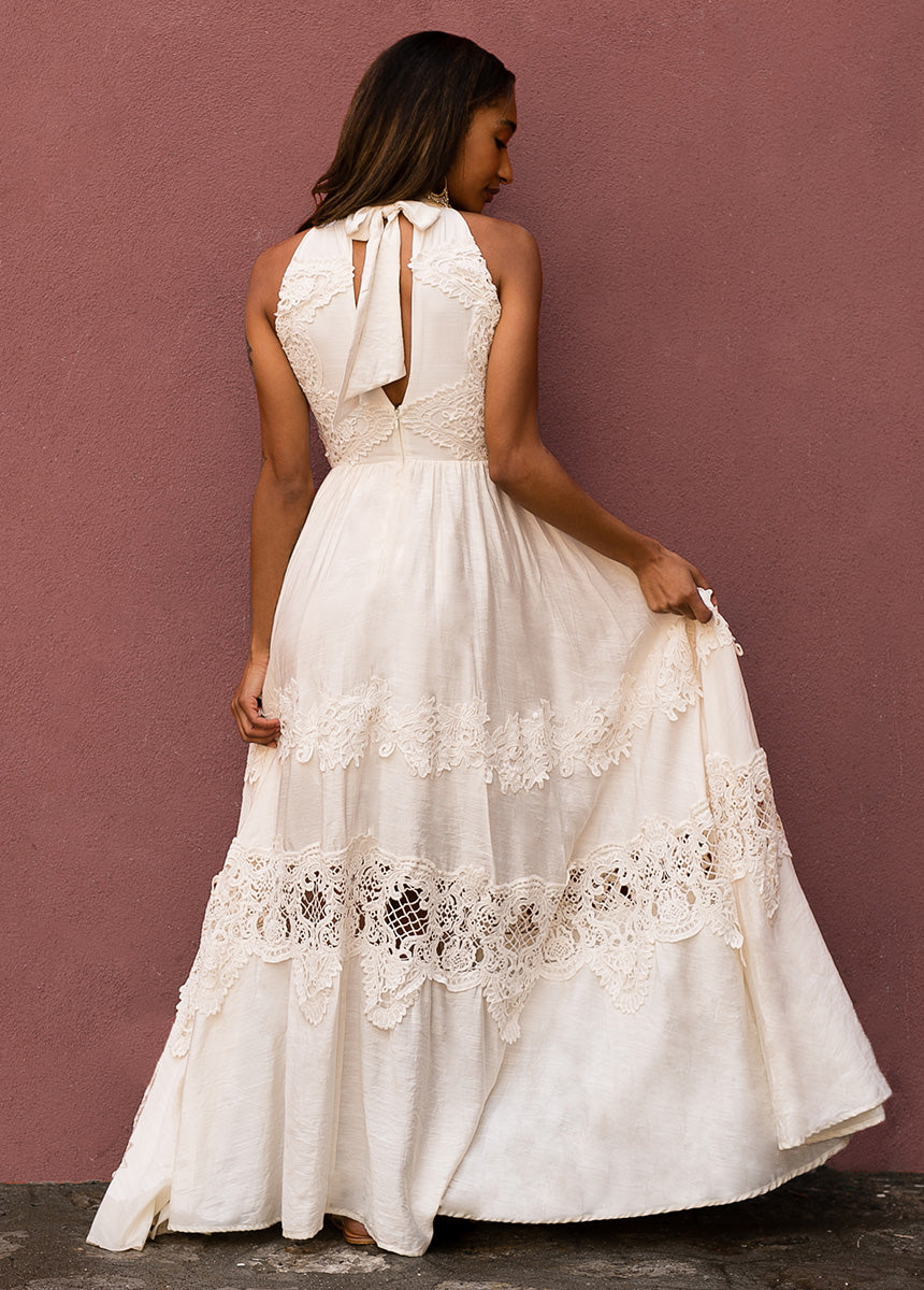 Alondra Dress in Gardenia | Maxi Dress | Lace Details | Joyfolie
