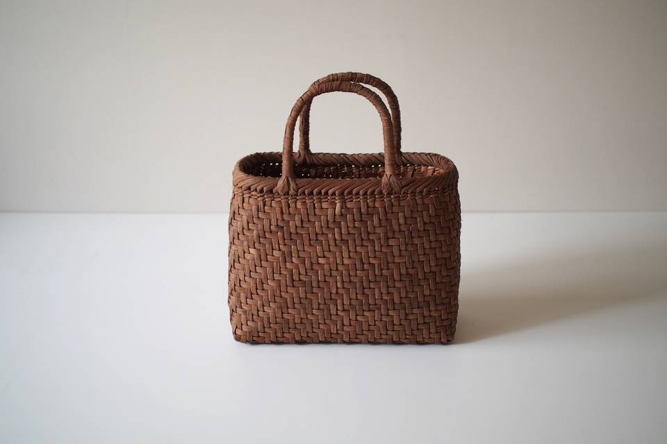 青森の山葡萄のバッグ（27㎝） - ウェブショップ - jokogumo - よこぐも