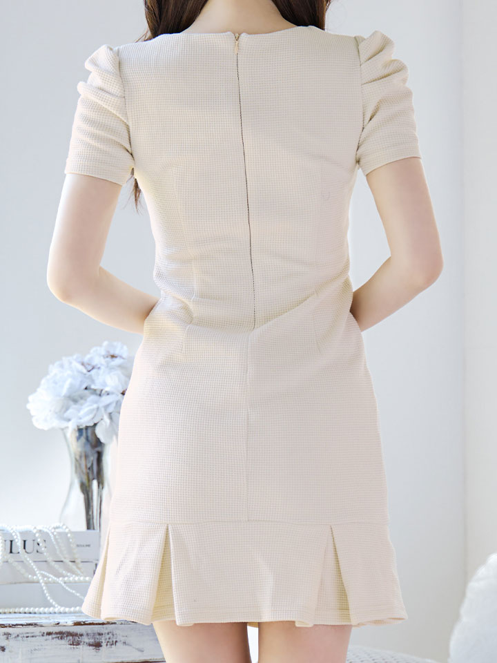 SALE!ワッフルフロントジップドレス/胸元オープンカット/プリーツ
