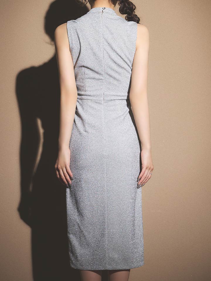 バストカットアウトラメタイトミディアムドレス/キャバドレス【S-L