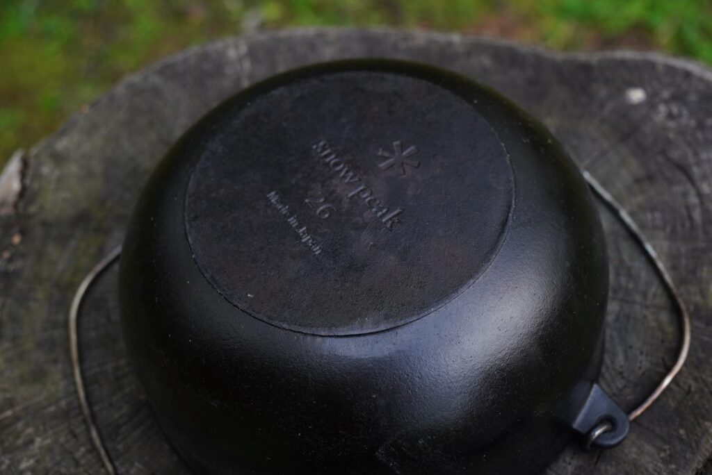 和鉄ダッチオーブン 26】 一生モノの万能調理道具 by スノーピーク