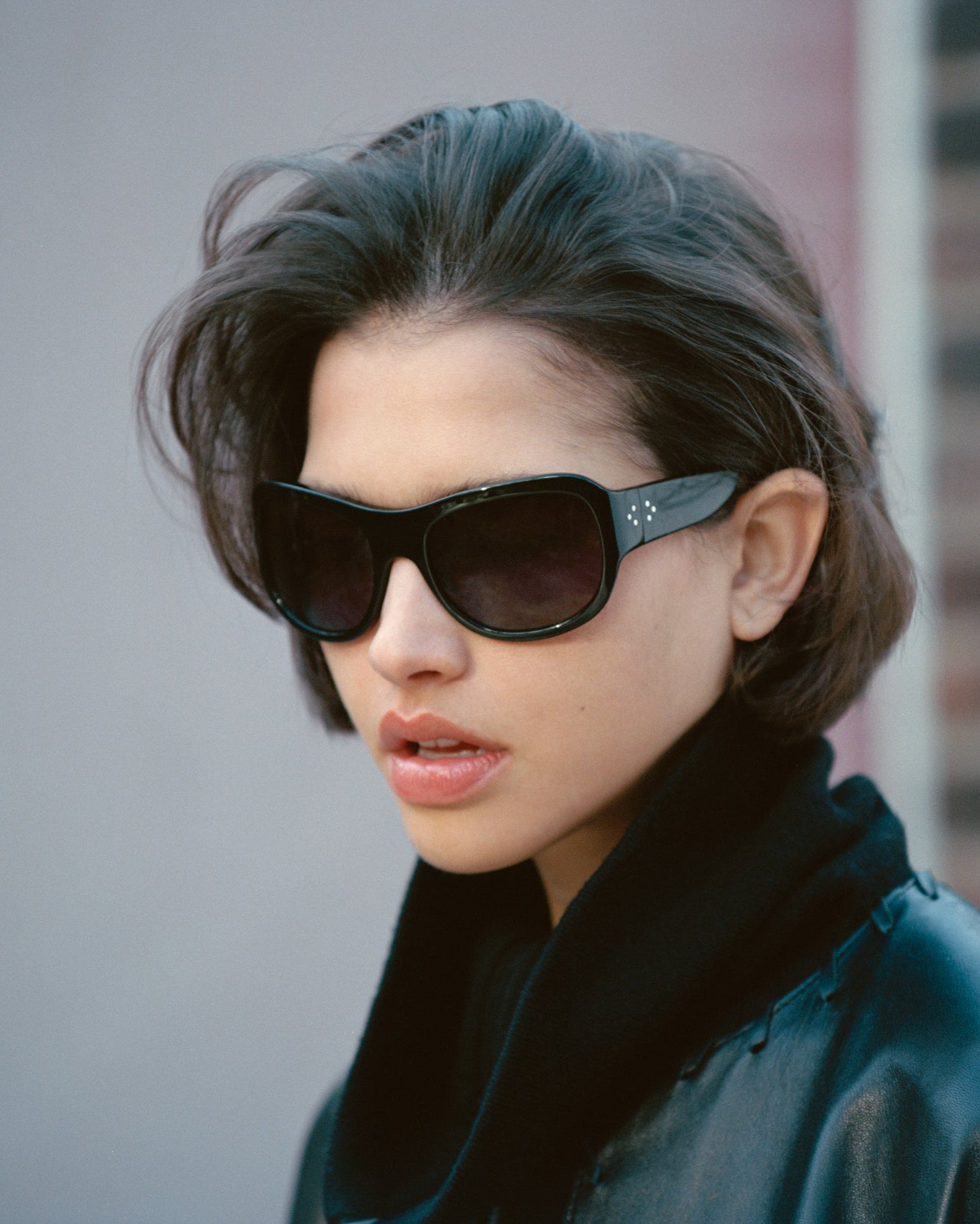The Aela Medium Women's Sunglasses in Black | Jimmy Fairly US