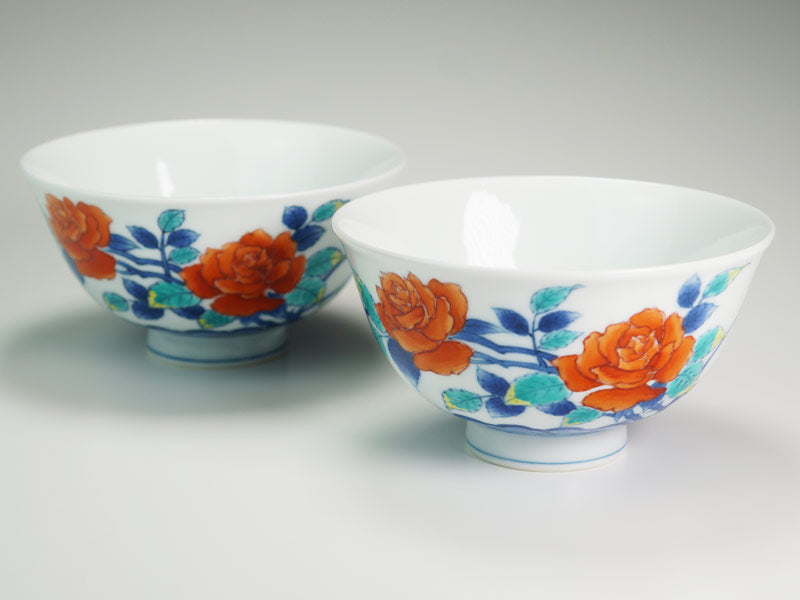 有田焼】睦揃（夫婦茶碗セット）染錦吉祥薔薇図