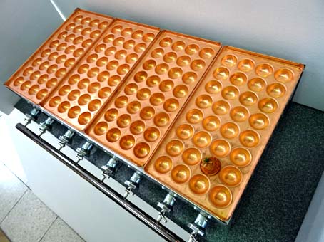 業務用たこ焼器 手打ち銅板ジャンボ32穴x4連