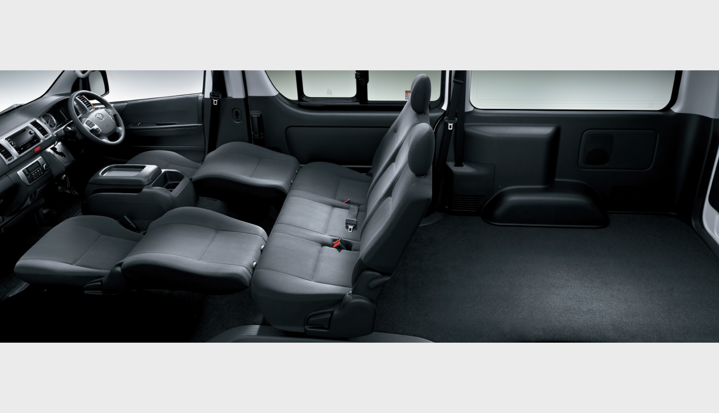 ハイエース バン | 室内 | すべての人に移動の自由と楽しさを。鹿児島